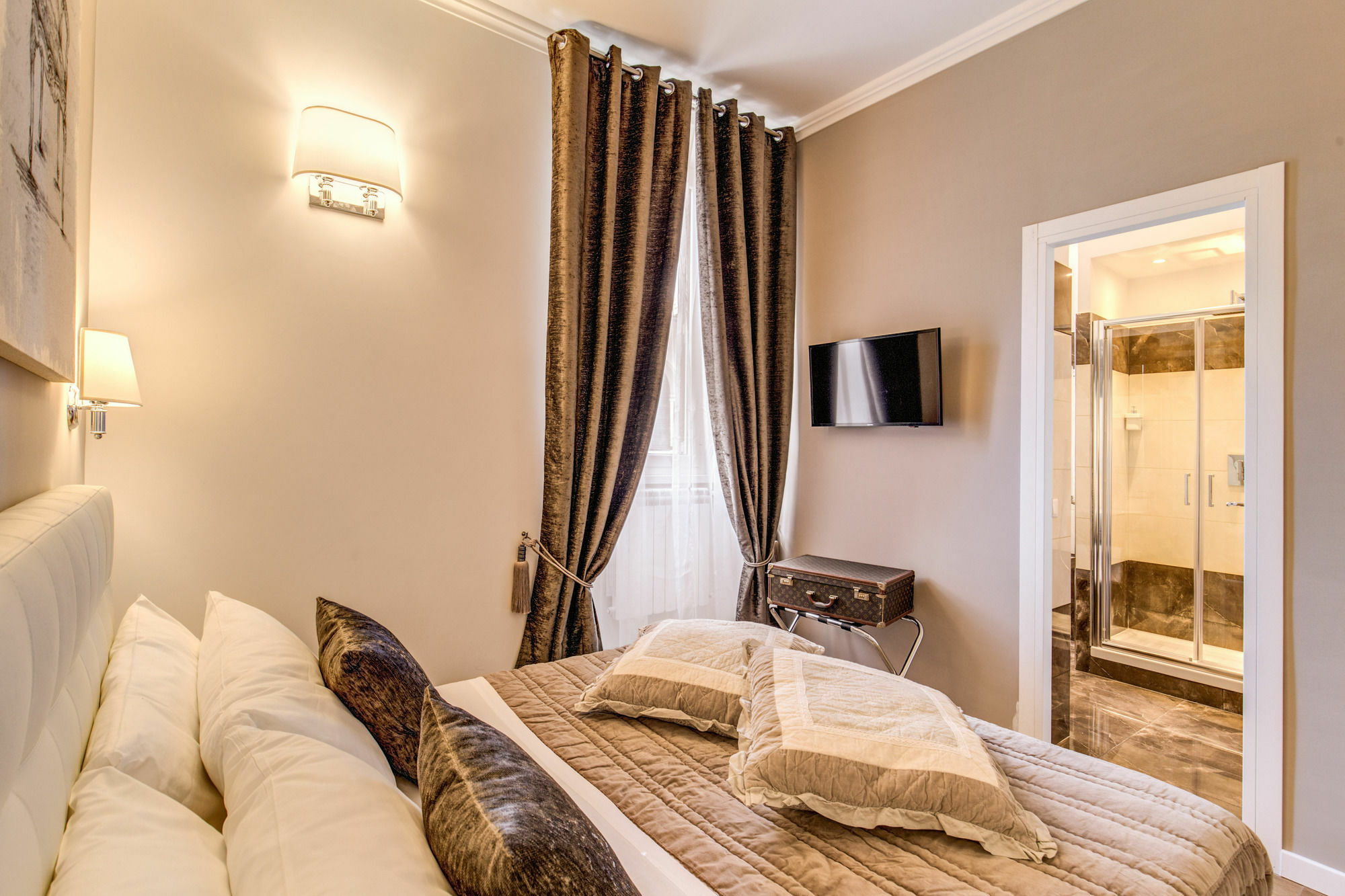 The Bridge Suites Rome Exterior photo